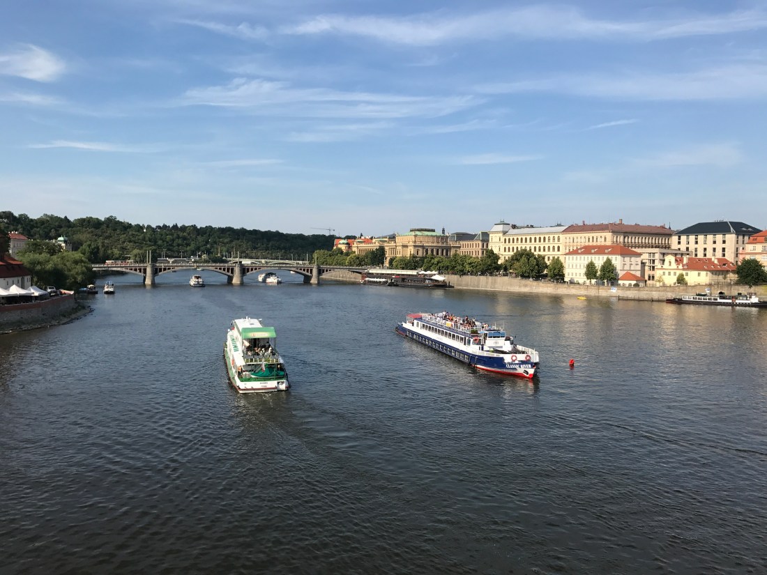 20170615_152335519_iOS